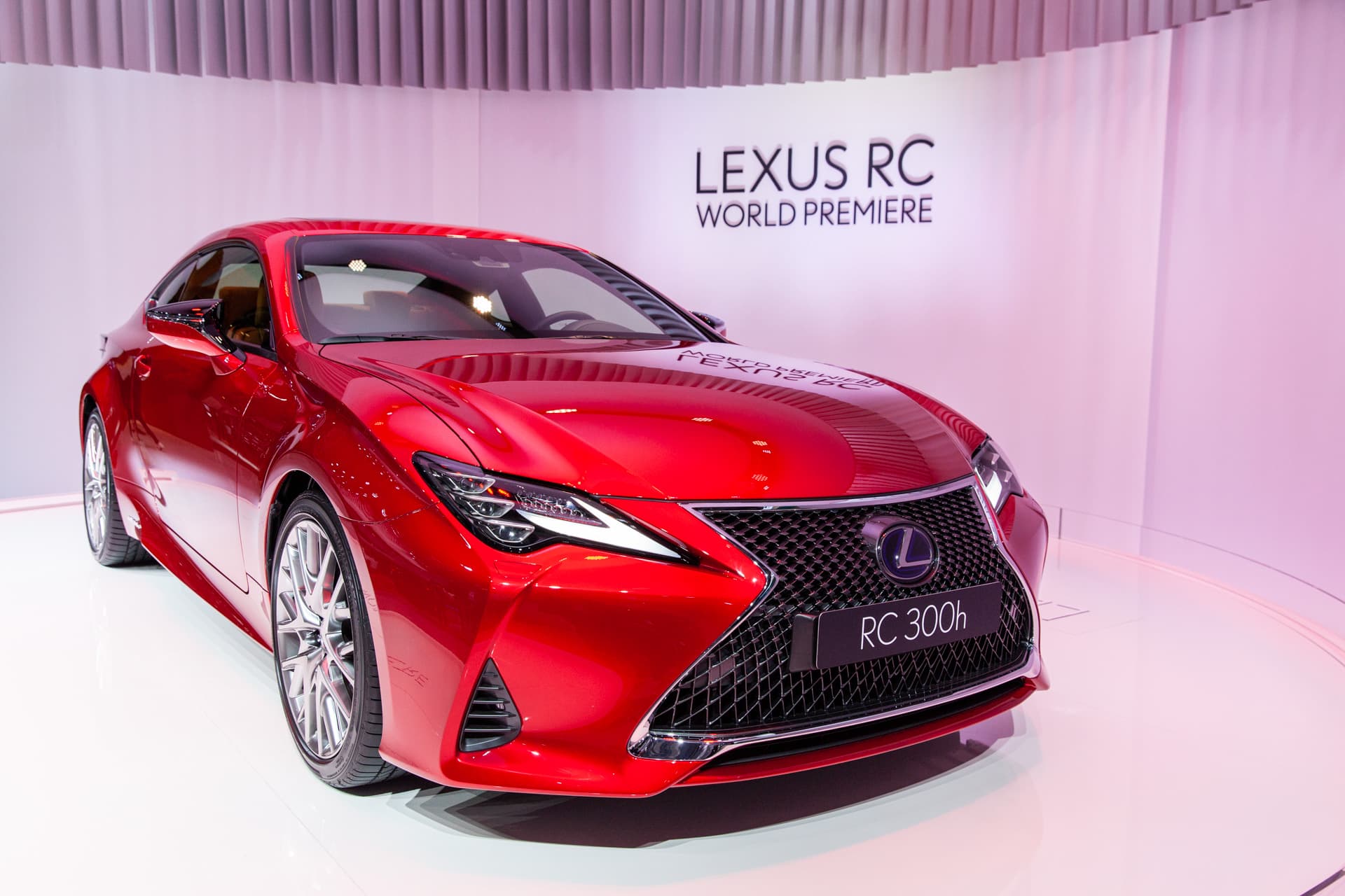 Lexus IS y RC: los dos nuevos medianos de Toyota que llegarán a la Argentina