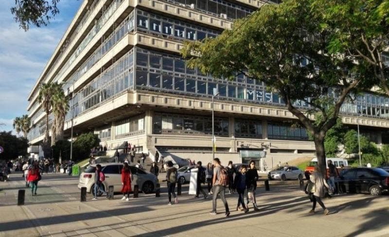 Tras 60 años, la Armada le devolvió un extenso terreno a la UBA, que ampliará la Ciudad Universitaria