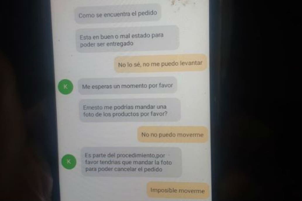 Un repartidor chocó, cayó herido y de la app le preguntaron cómo estaba la pizza