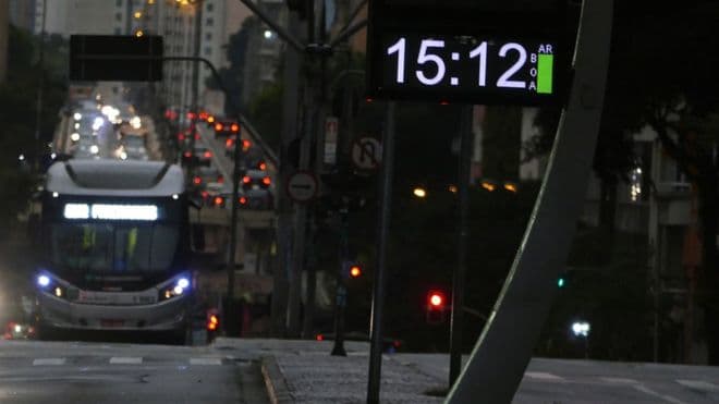 Por qué el lunes oscureció en Sao Paulo dos horas antes del anochecer