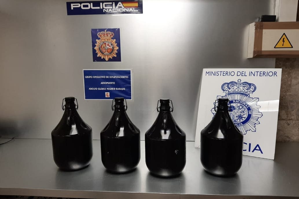 Cayó en Madrid un argentino que despachó 20 litros de éxtasis líquido, valuados en $150 millones