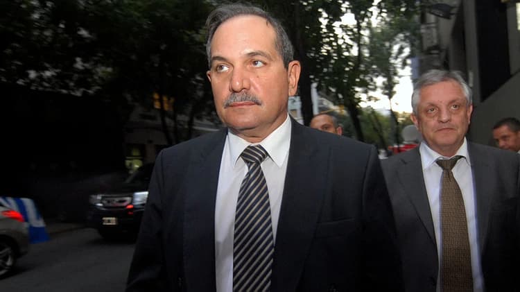Un juez de la Ciudad de Buenos Aires declinó investigar a Alperovich por violación y envió la causa a Tucumán