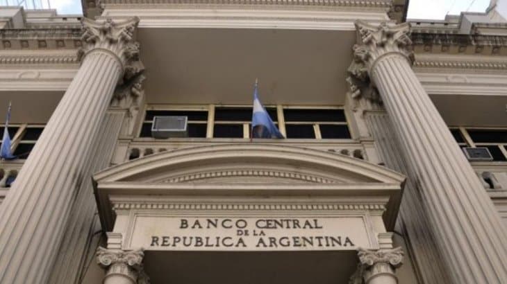 El Gobierno usará más de u$s4.500 millones de reservas para pagar deuda