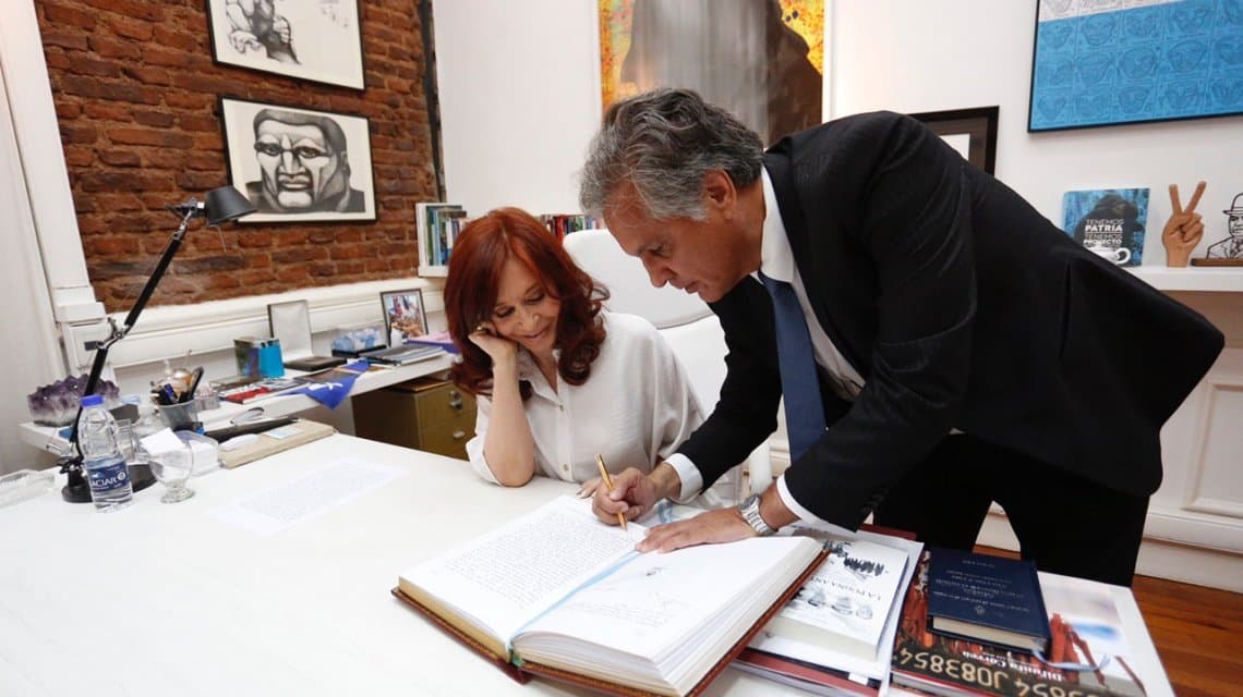 Por el viaje de Alberto Fernández a Israel, Cristina Kirchner ya está a cargo de la Presidencia