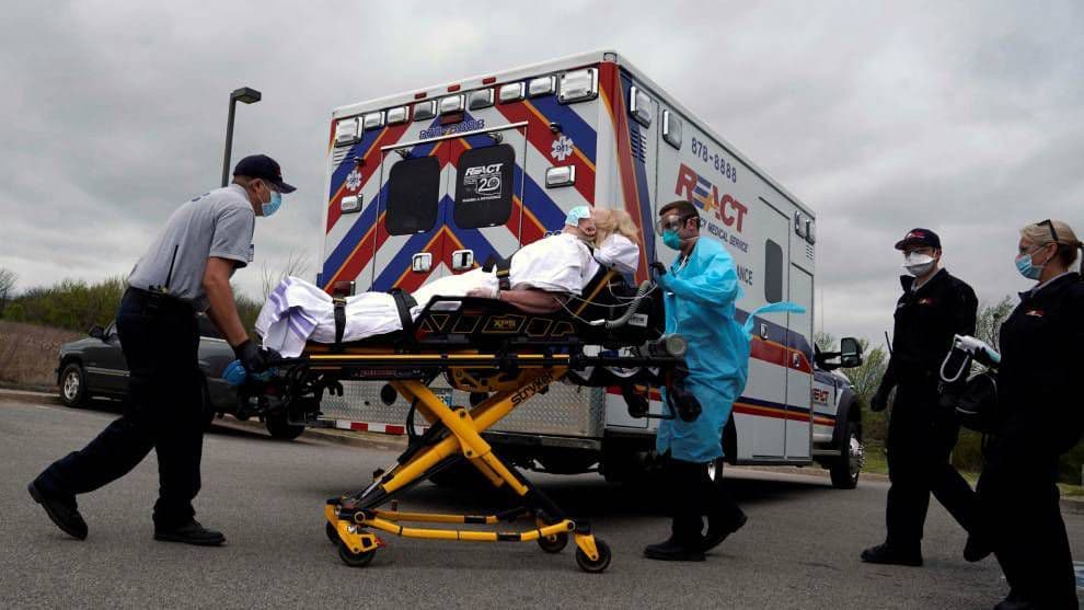 Estados Unidos registró el récord mundial de fallecidos diarios por coronavirus: 1.169