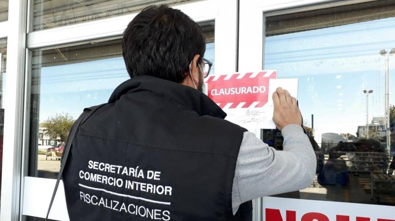 Clausuran supermercados por vender productos hasta 37% más caros que los precios máximos