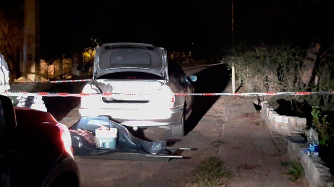 «Lo descuarticé porque lo encontré robando»: hallaron a un escribano arrojando un cadáver a orillas del río Luján