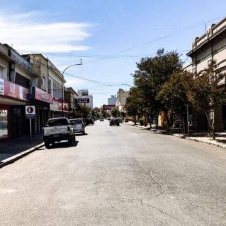Necochea volvió a fase 1 tras baby shower y comerciantes demandan a responsables