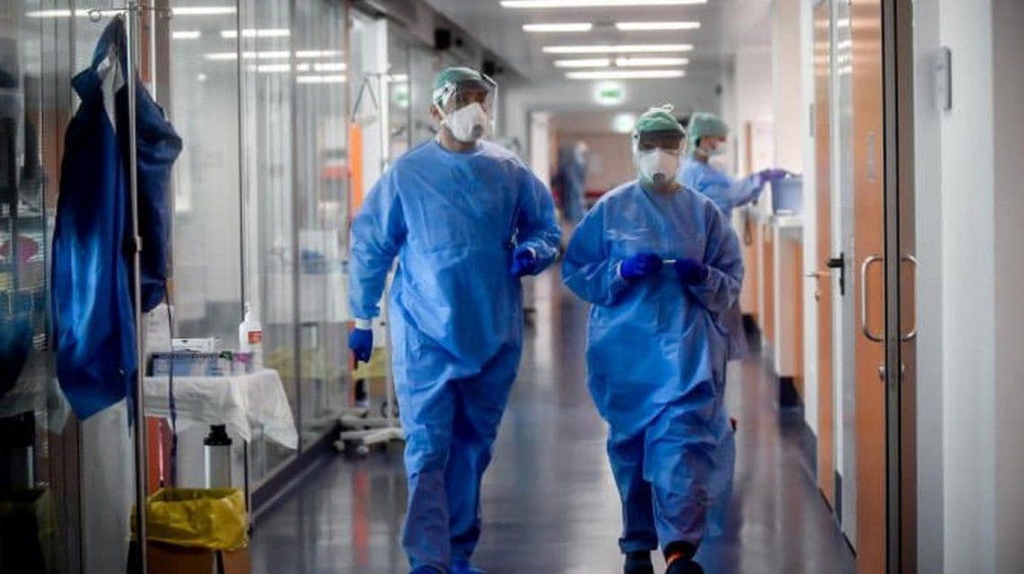 Reino Unido: ya está disponible un tratamiento contra el coronavirus en hospitales y para exportación
