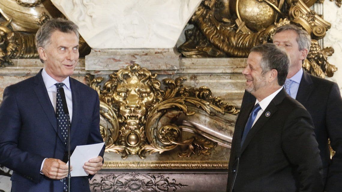 Salud denunció a la gestión de Rubinstein por el pago de sobreprecios millonarios a un proveedor