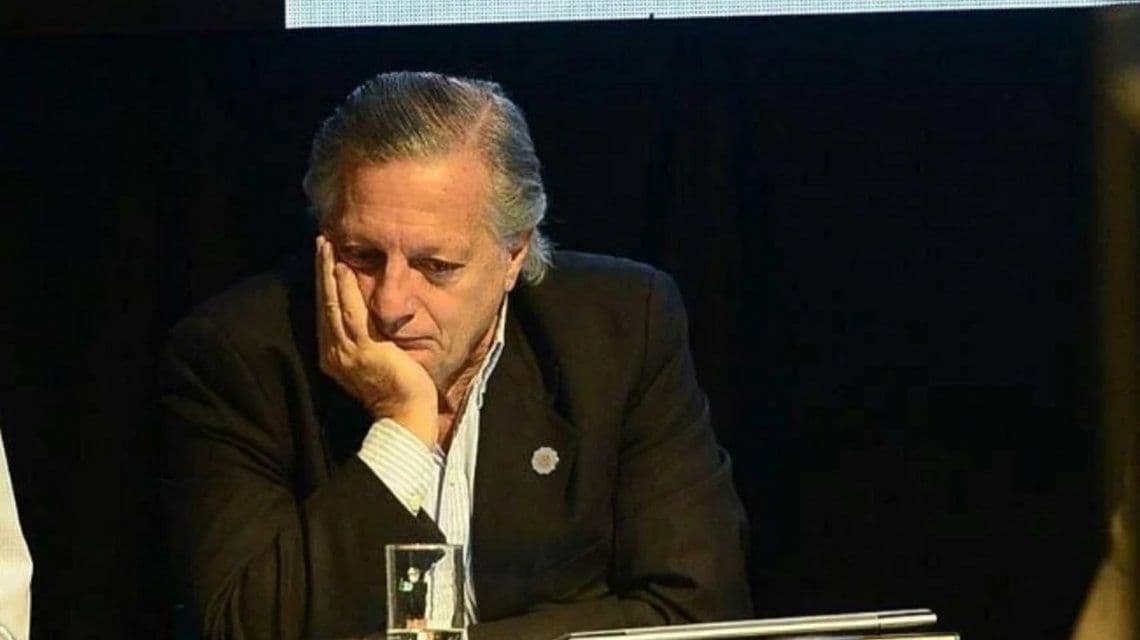 Enargas denunció a Aranguren por beneficiar a empresas gasíferas en detrimento de los usuarios