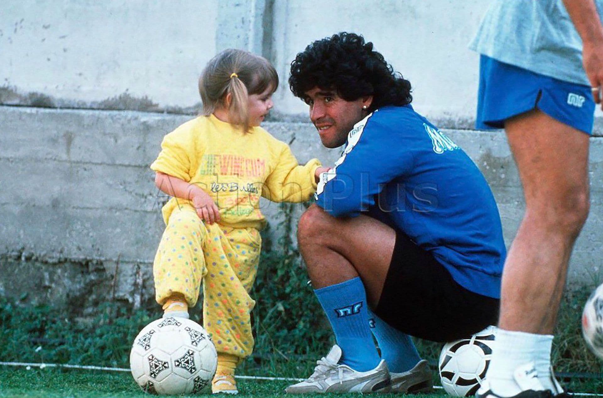 “Es mentira que con el tiempo duele menos”: el dolor de Dalma Maradona en el cumpleaños de su papá