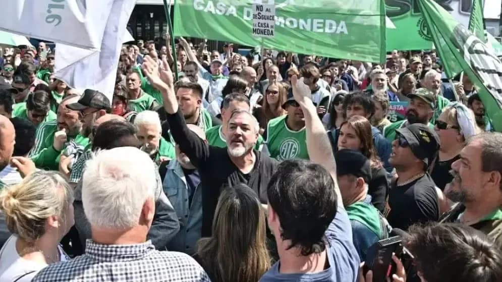 ATE convoca paro nacional para el 15 de octubre contra el DNU 70/23