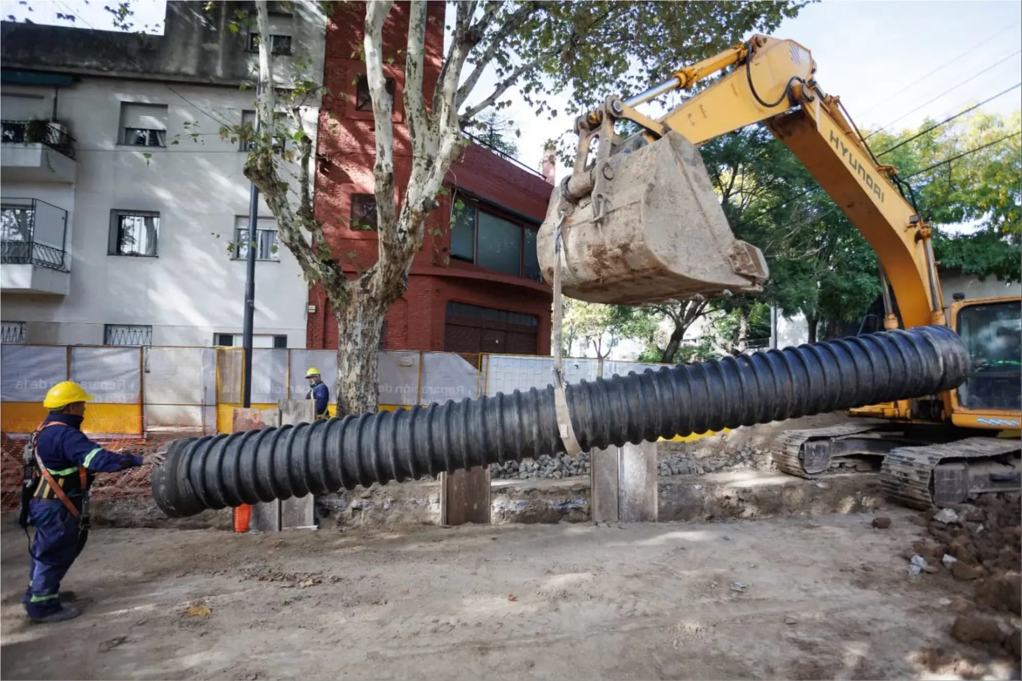 Buenos Aires refuerza su red pluvial con 18 km de tuberías para enfrentar El Niño