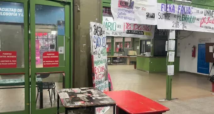 Docentes universitarios anunciaron un paro nacional de una semana desde el 28 de octubre