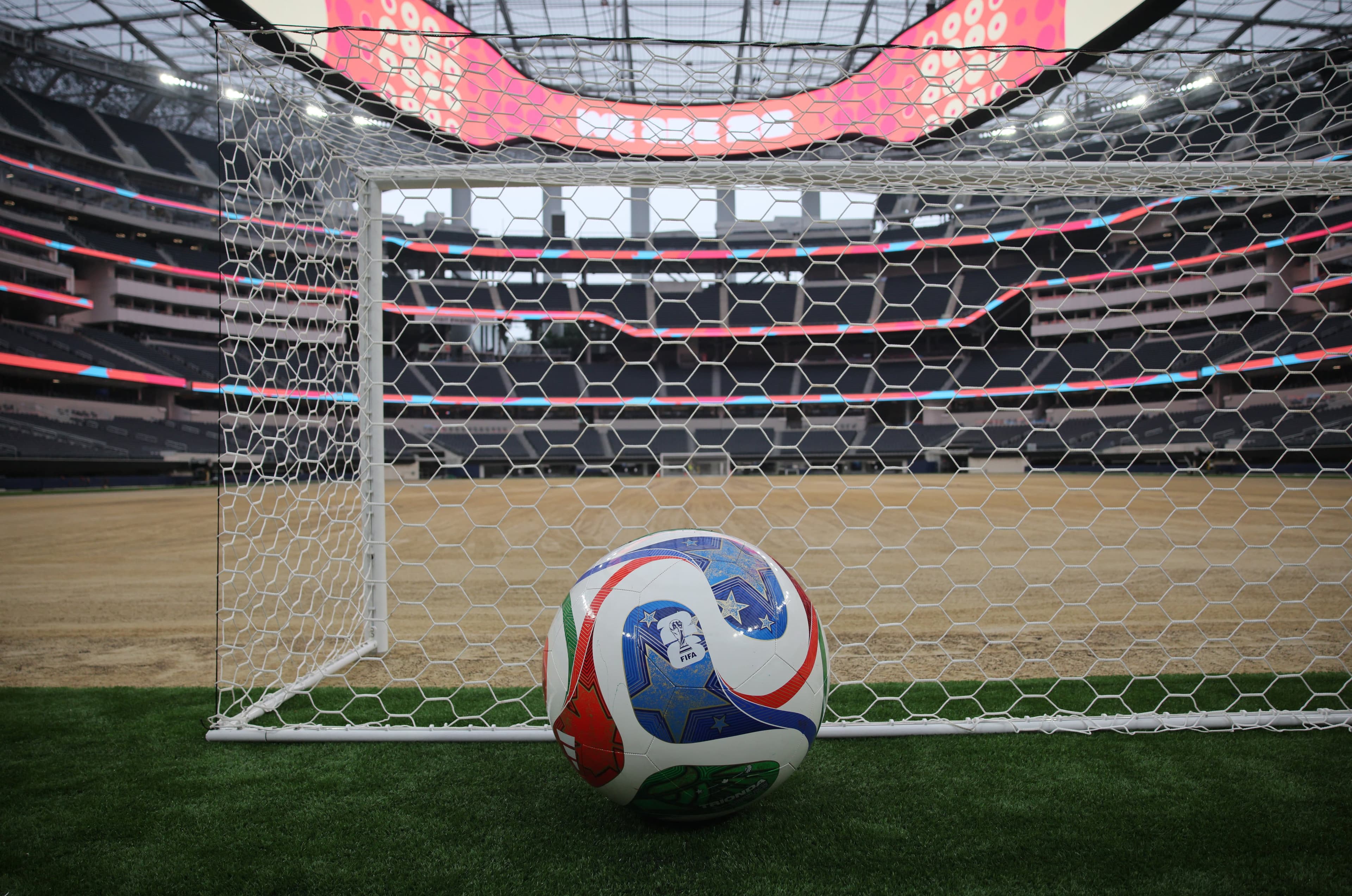 Featured image for: En la previa del Mundial, el Gobierno compartió con EEUU el listado de quienes tienen prohibido el acceso a las canchas