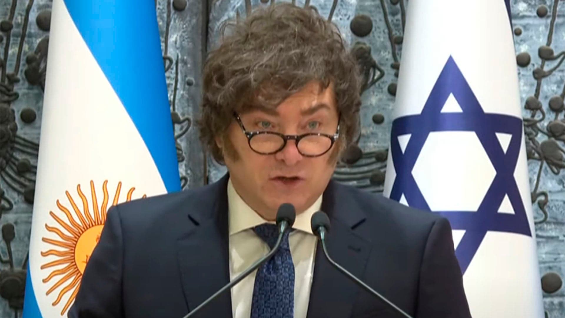 Featured image for: Javier Milei reafirma su posicionamiento contra Irán y participará del acto por el atentado a la Embajada de Israel