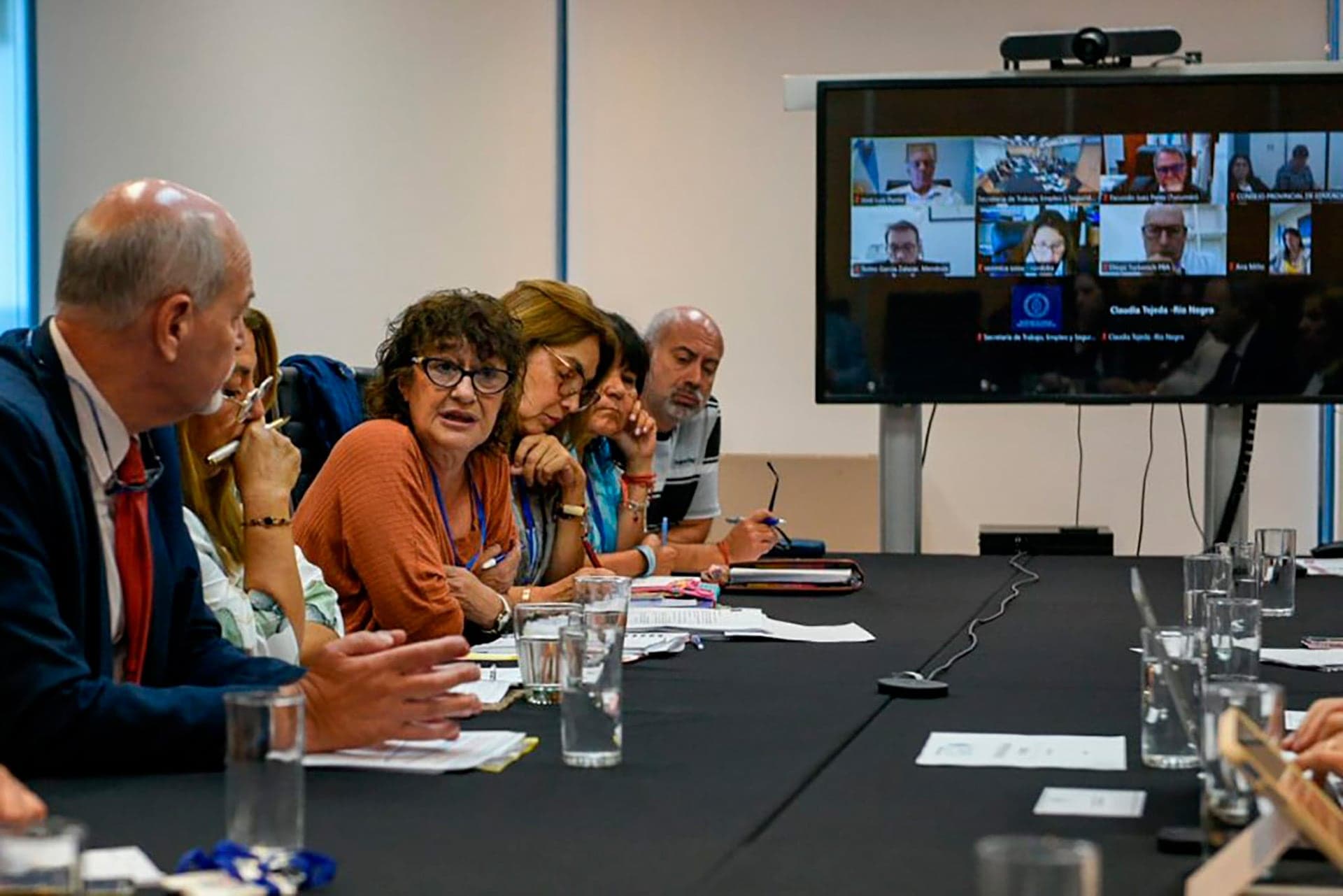Featured image for: Los sindicatos docentes rechazaron una oferta salarial del Gobierno y amenazan con nuevas medidas de fuerza