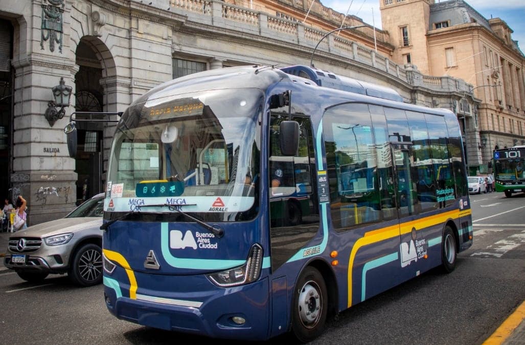 Featured image for: El bus eléctrico de Buenos Aires extendió su recorrido y ahora llega hasta la Terminal de Cruceros Quinquela Martín