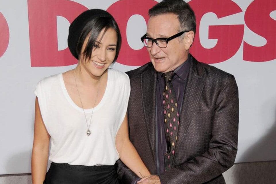 Featured image for: La hija de Robin Williams pide que le dejen de enviar videos de su padre generados por IA