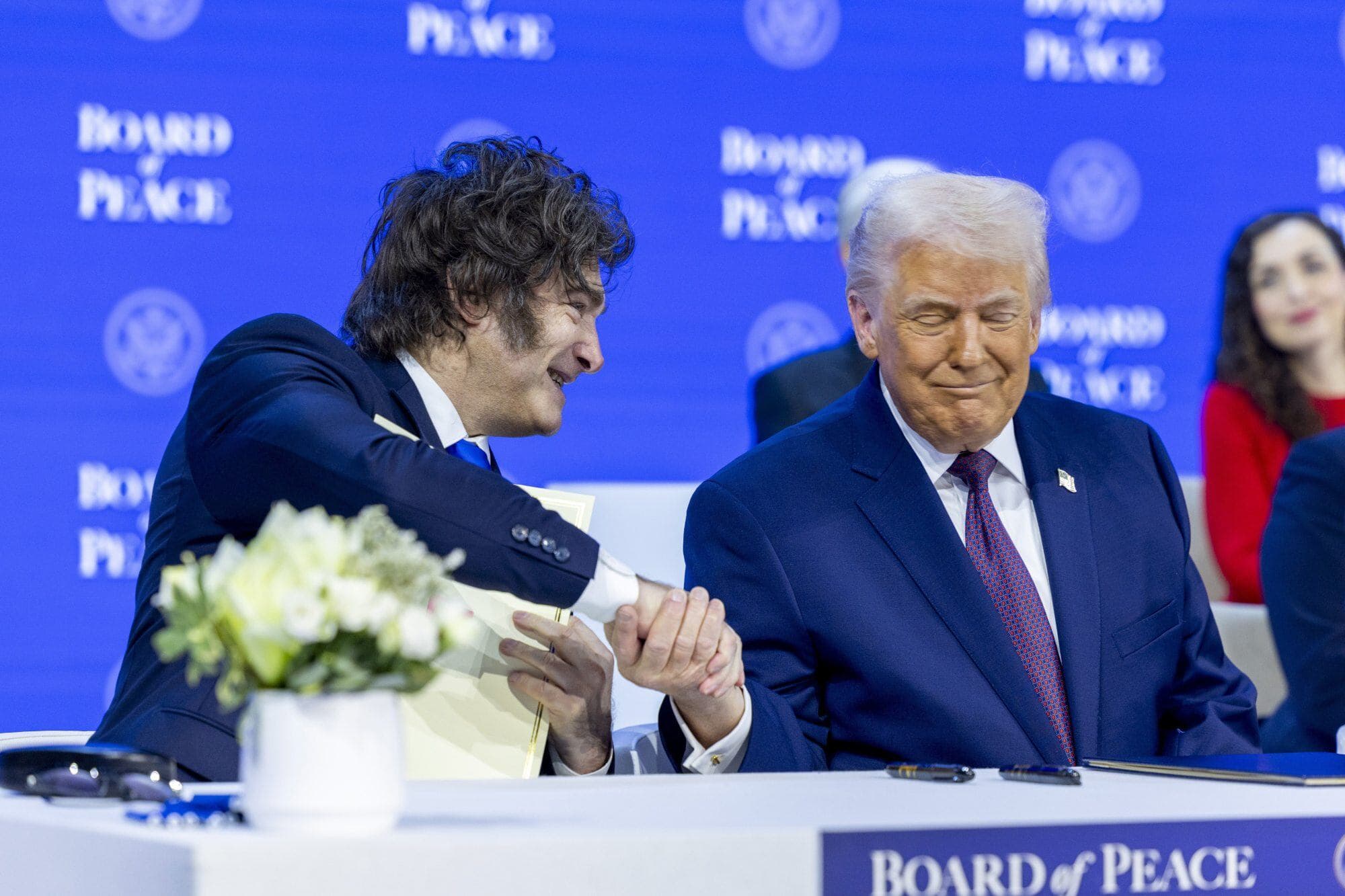 Featured image for: Milei pospuso su viaje de esta semana a Estados Unidos, tras ser convocado por Trump al Consejo de Paz