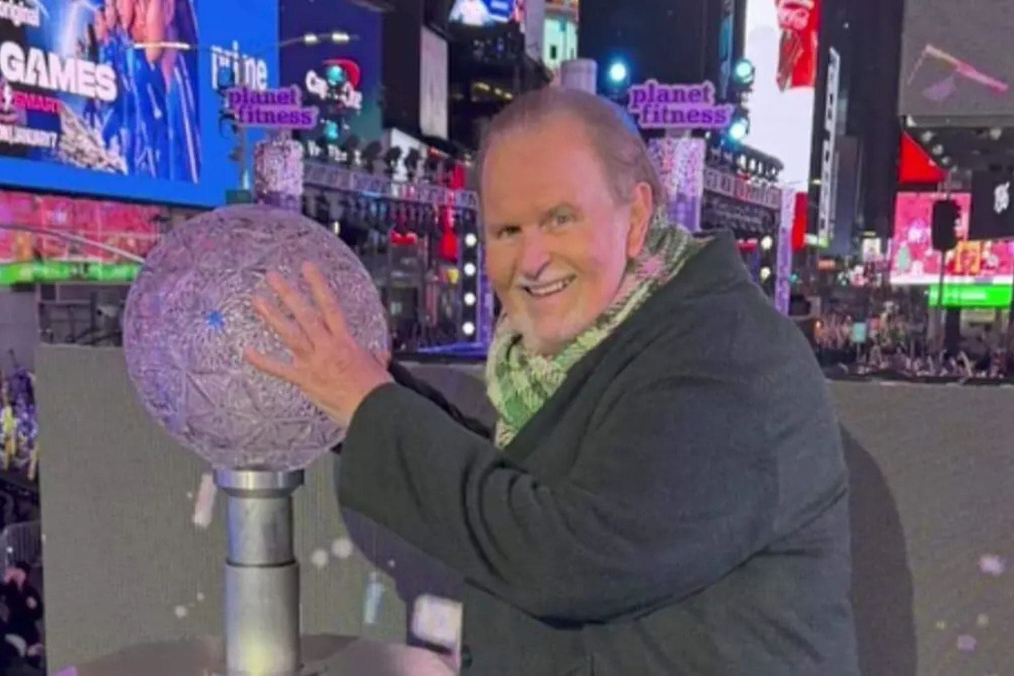 Featured image for: Raúl de Molina revela si fue “silenciado” durante su mensaje de apoyo a los migrantes en Año Nuevo en Times Square