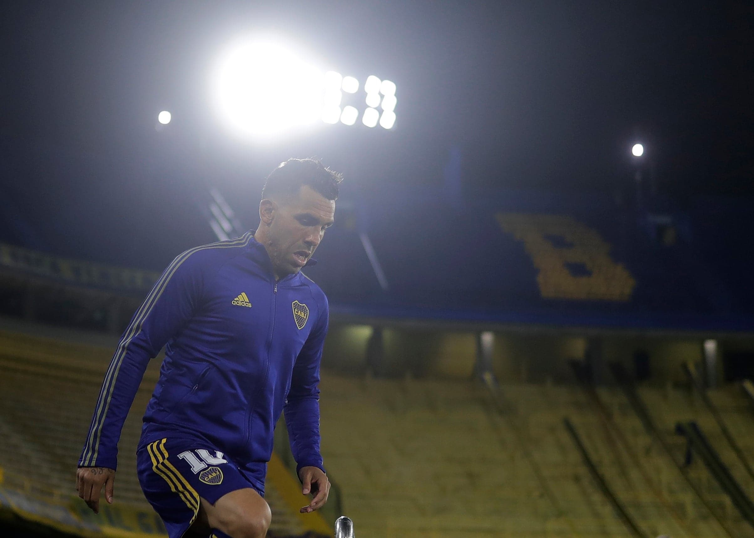 Carlos Tevez se contactó con Juan Román Riquelme y le pidió la Bombonera para hacer su partido despedida