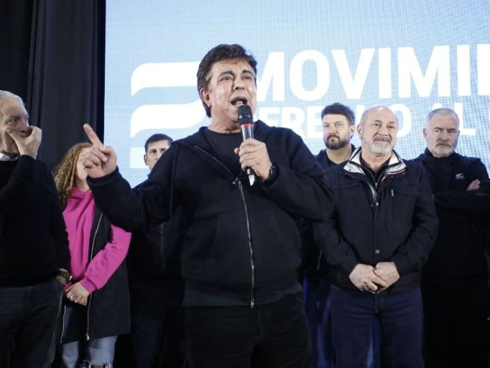 Espinoza llamó a construir un frente amplio y respaldó a Kicillof: “Es unidos y es con Axel presidente”