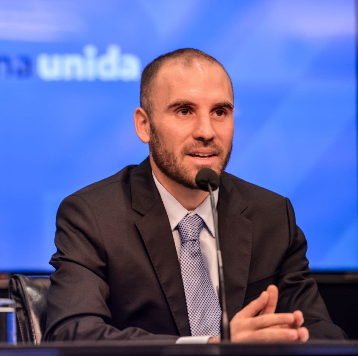 Guzmán: "El gobierno de Milei está recurriendo a cosas que consideraba una herejía"