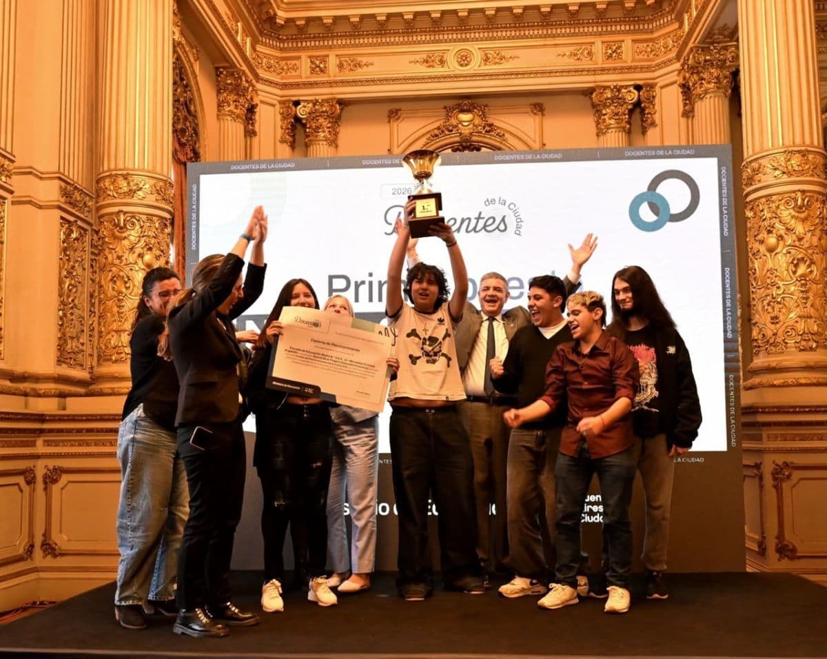 Jorge Macri premió a docentes porteños por gestionar proyectos innovadores: "El compromiso importa"