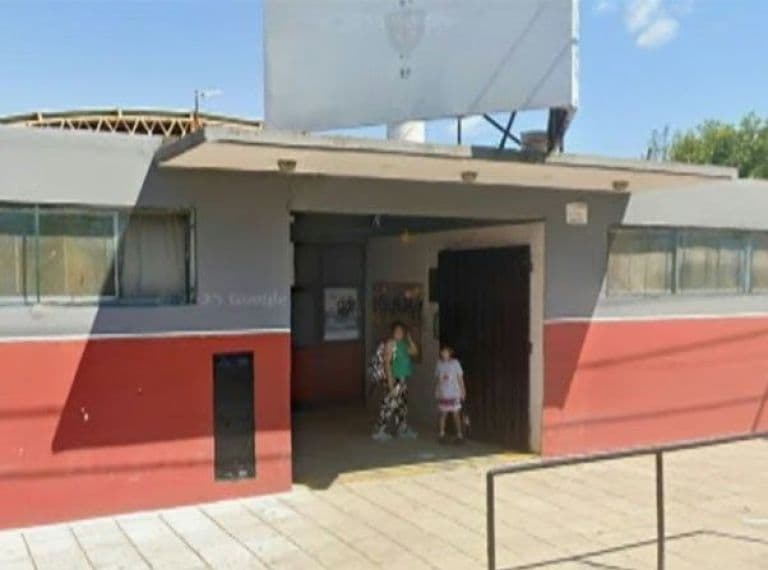 La Matanza: un alumno llevó un arma a la escuela y se le disparó por accidente en el aula