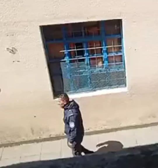 Merlo: un sujeto ingresó con una cuchilla de carnicero a una escuela primaria y causó terror