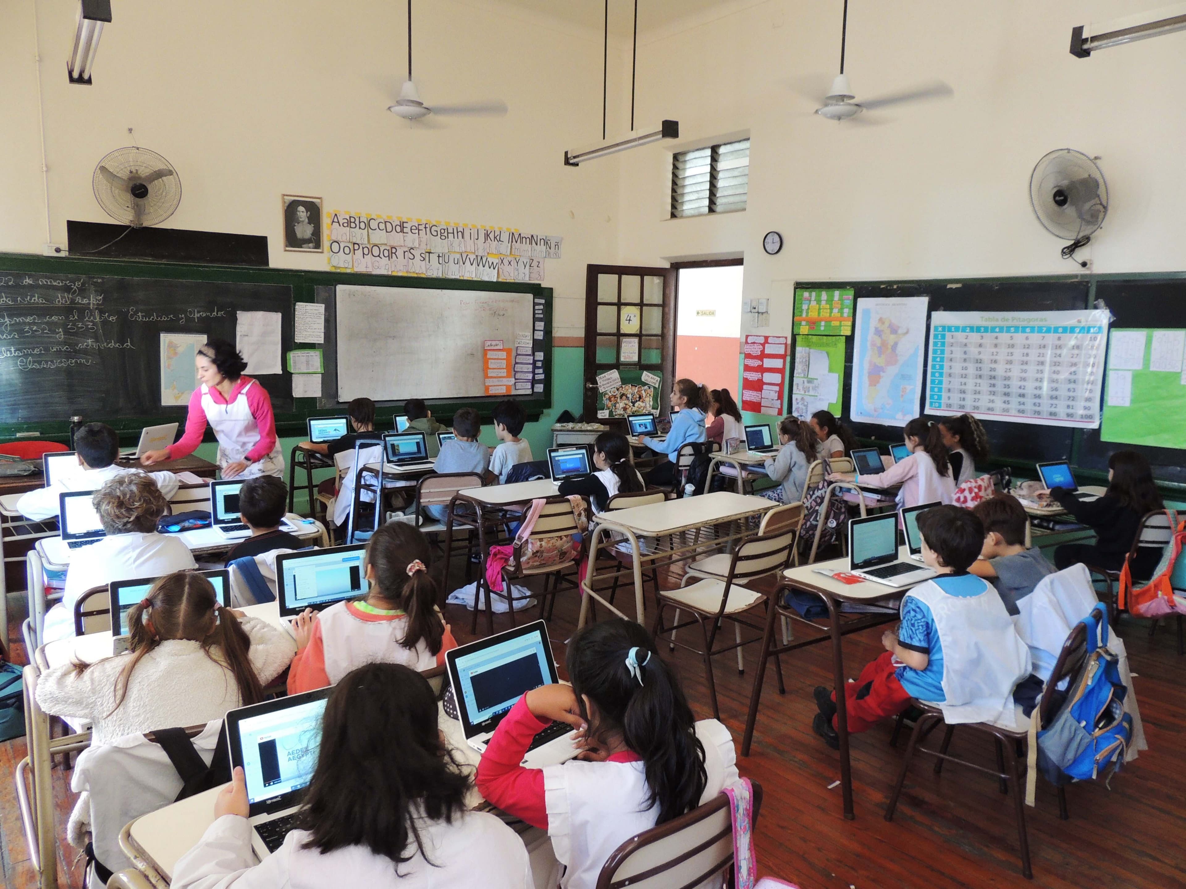 “No debemos quedarnos en la queja”. La Academia Nacional de Educación pidió una reunión federal por el retroceso argentino en PISA 2025
