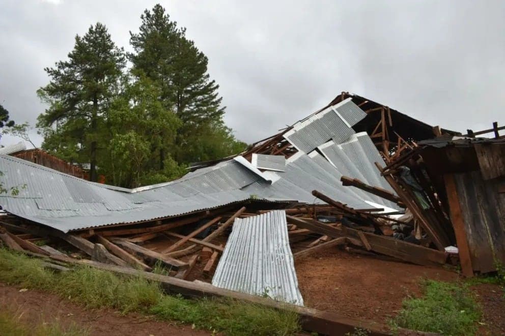 Un temporal en Misiones provocó destrozos y cortes de luz: murió un hombre de 42 años