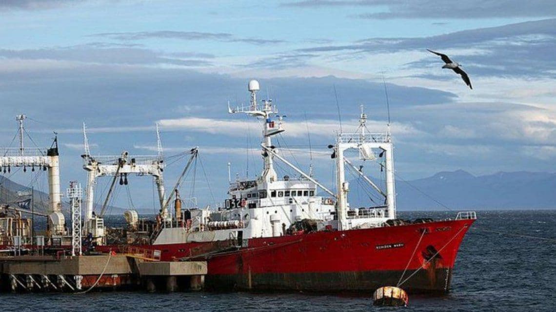 Coronavirus en Tierra del Fuego: 57 casos positivos en un barco pesquero en Ushuaia
