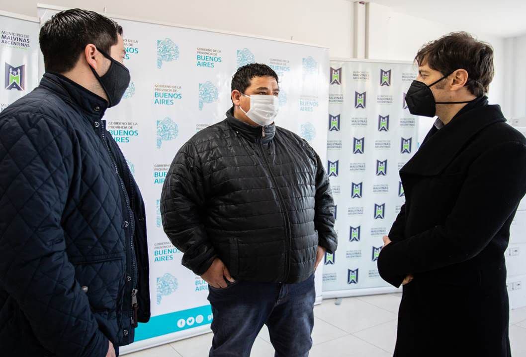 Axel Kicillof entregó respiradores en el municipio de Malvinas Argentinas