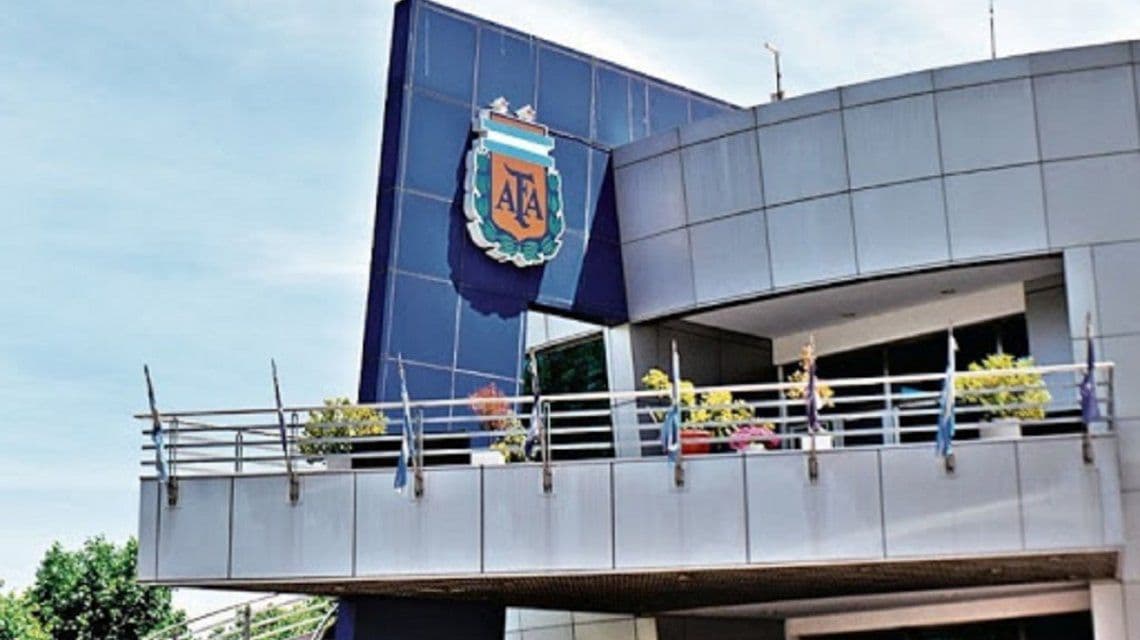 AFA postergó la reunión con el Ministerio de Salud y el regreso del fútbol tendrá que seguir esperando
