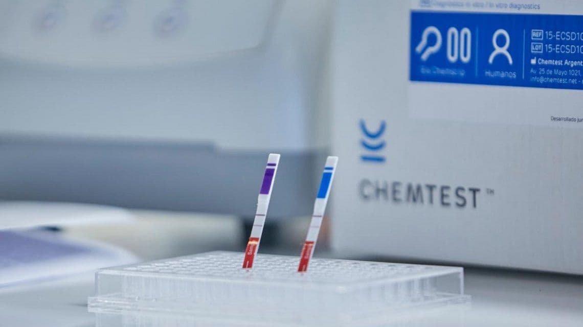 Misterio en Italia: una nena sigue dando positivo de coronavirus pese a que hace 4 meses no tiene síntomas