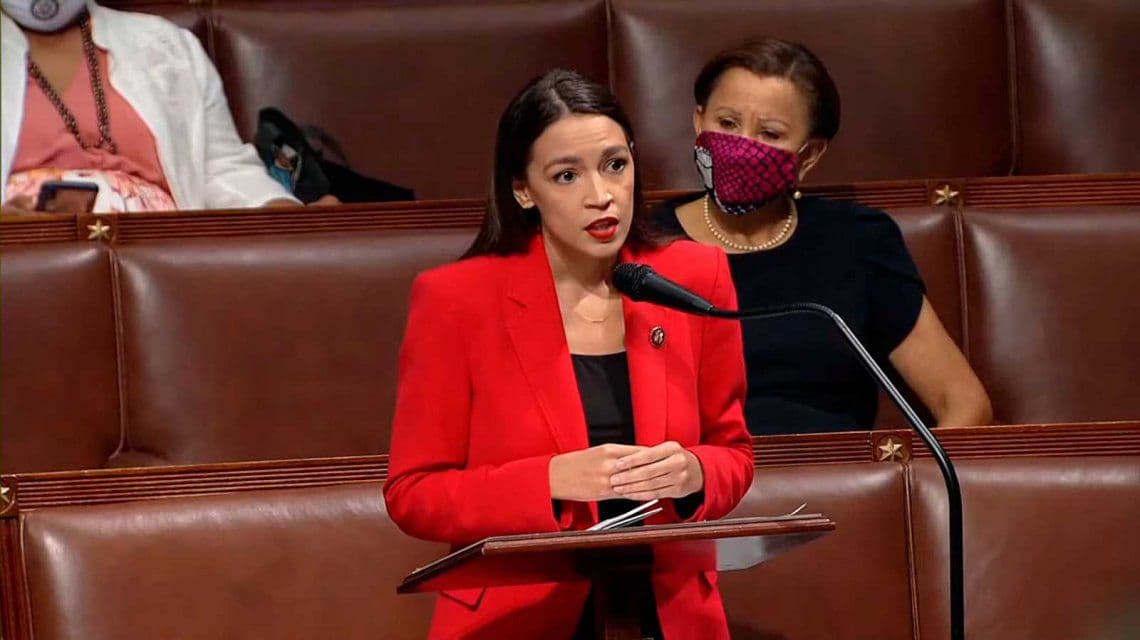 Estados Unidos: conmovedor discurso de una legisladora ante el comentario machista de un colega