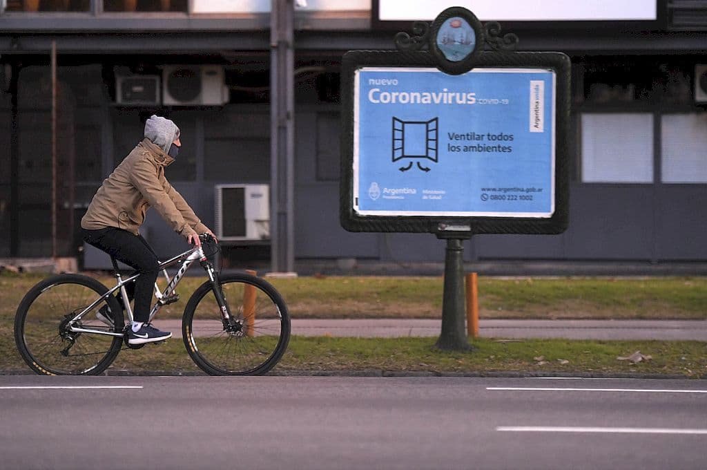 Coronavirus en Argentina: hubo 52 muertes y se superaron los 200 mil contagiados