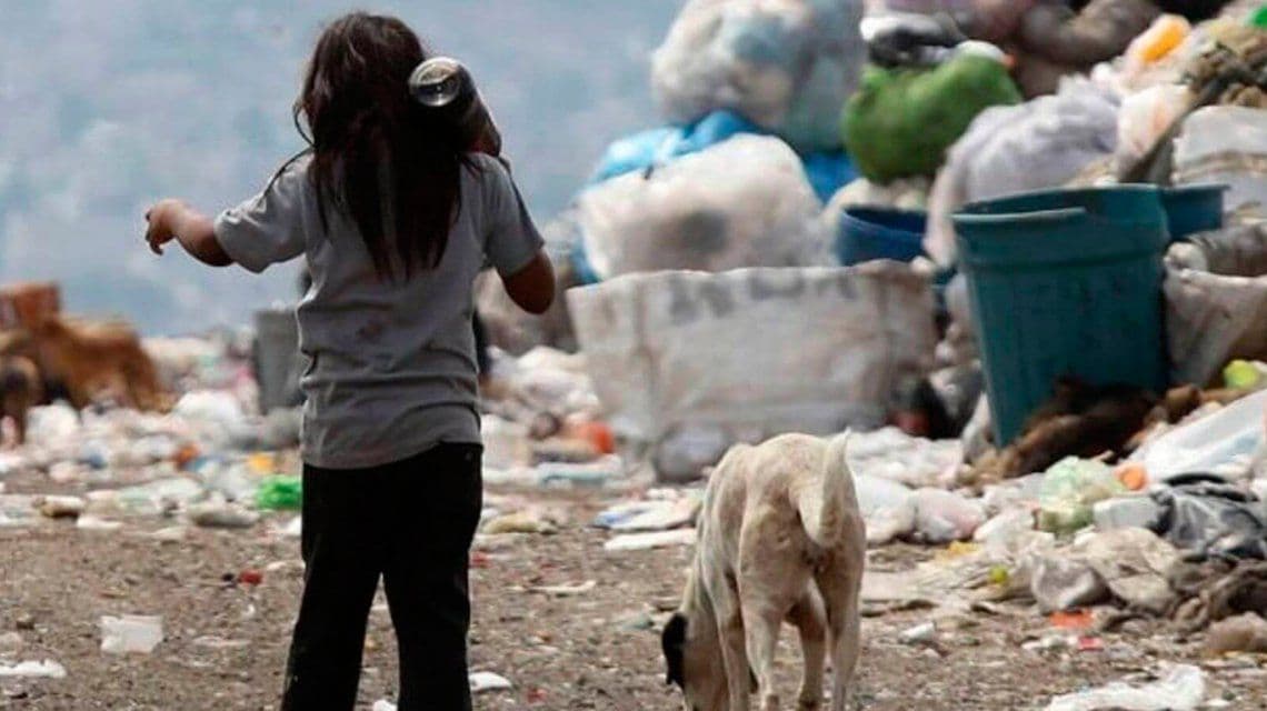 Por la pandemia, seis de cada diez niños argentinos serán pobres a fin de año