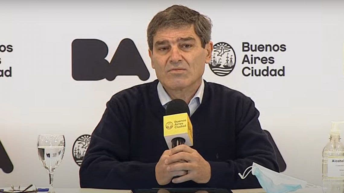 Fernán Quirós, sobre el uso del dióxido de cloro: «Genera confusión y puede causar algún daño»