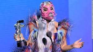 Lady Gaga, la estrella de los MTV VMAs con sus extravagantes mascarillas