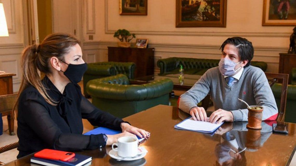 Nación le ofrece a Ciudad 6.500 computadoras y wifi para los que no pudieron tomar clases durante el aislamiento
