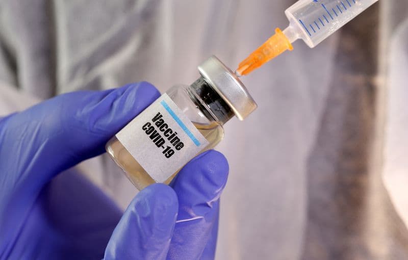 Coronavirus: AstraZeneca y Oxford suspendieron los ensayos de la vacuna que iba a producir la Argentina