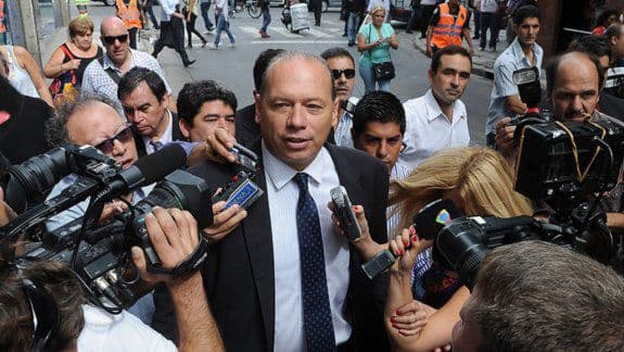 En medio de la protesta policial, la Provincia ratificó a Sergio Berni como ministro de Seguridad