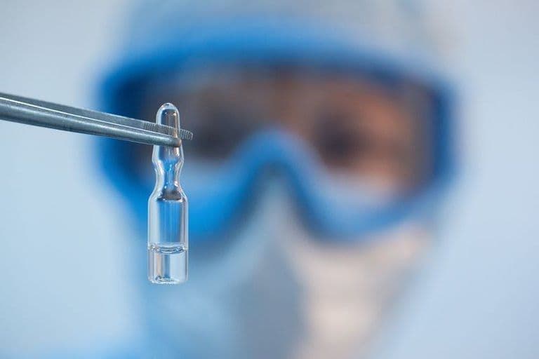 La OMS cree que la vacuna contra el coronavirus no estará disponible masivamente antes de 2022