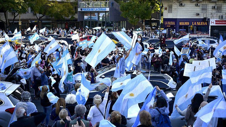 13S: miles de personas se movilizaron para protestar en distintos puntos del país