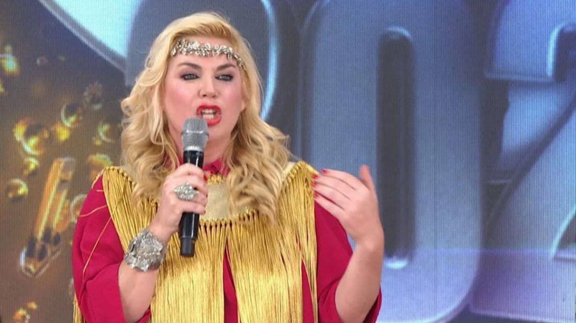 Esmeralda Mitre amenazó con renunciar al Cantando 2020