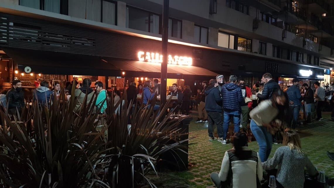 Ginés González García cuestionó la apertura de bares y le pidió a la Ciudad «solidaridad»
